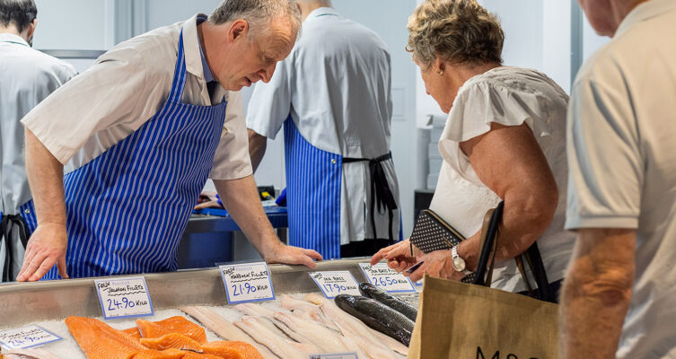 New Bradford market opens for business